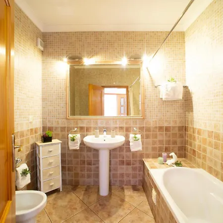 Hébergement de vacances Alto Da Rafoia By Interhome *