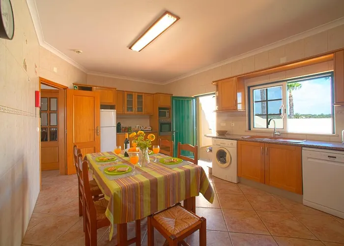 Alto Da Rafoia By Interhome לגואה