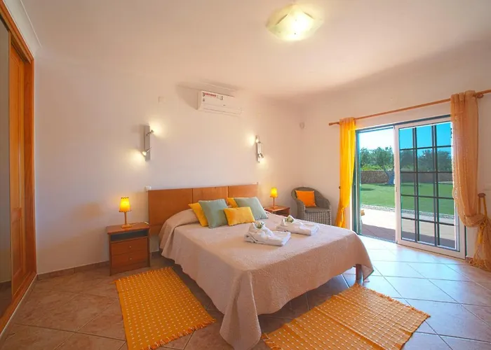 Alto Da Rafoia By Interhome בית נופש לגואה